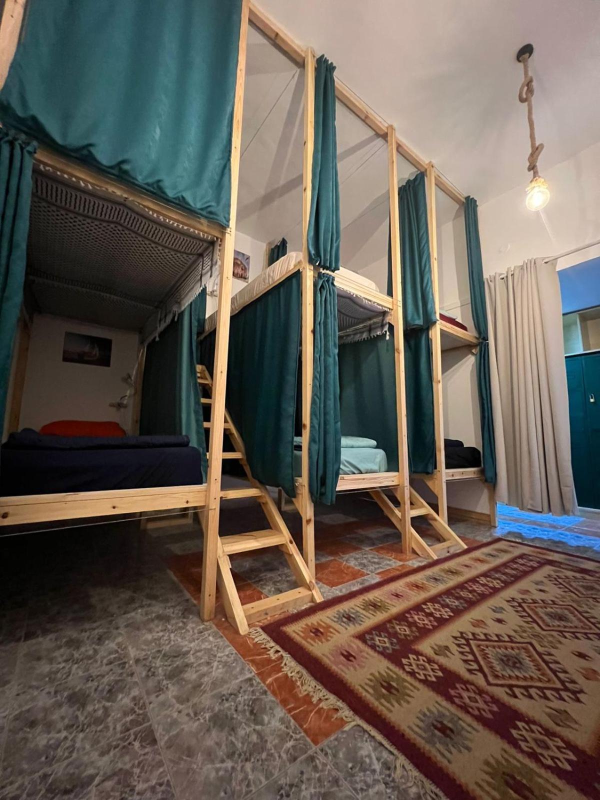 Хостел Mango Haus Акаба Экстерьер фото